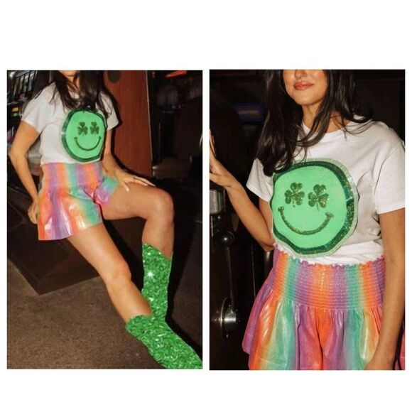 QUEEN OF SPARKLES Shamrock Happy Face T-Shirt Size Large - Picture 6 of 6
